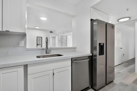 Condominio en venta en Hollywood, Florida, 2 dormitorios, 89.19 m2 № 2180682 - foto 6