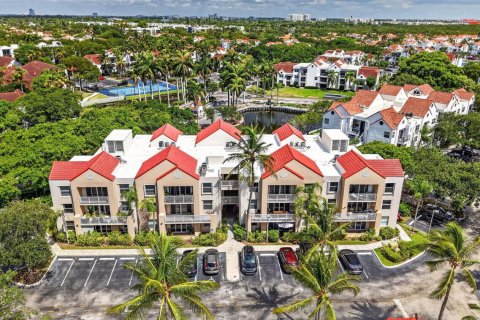 Condominio en Hollywood, Florida, 2 dormitorios № 2180682