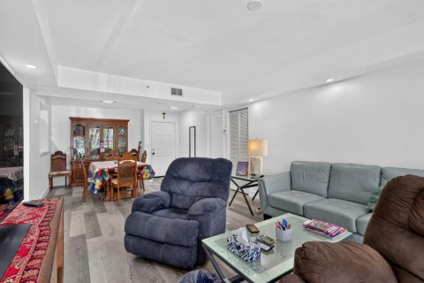 Condominio en venta en Hollywood, Florida, 2 dormitorios, 89.19 m2 № 2180682 - foto 11