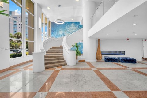 Copropriété à vendre à Bay Harbor Islands, Floride: 1 chambre, 88.26 m2 № 2010524 - photo 23