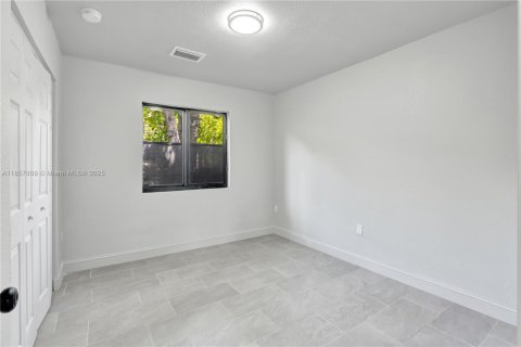 Villa ou maison à louer à Pompano Beach, Floride: 4 chambres, 141.95 m2 № 1882235 - photo 8