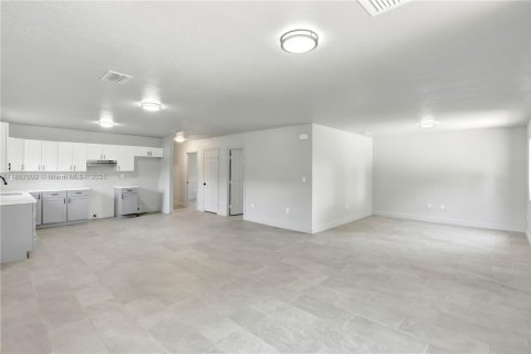 Villa ou maison à louer à Pompano Beach, Floride: 4 chambres, 141.95 m2 № 1882235 - photo 5
