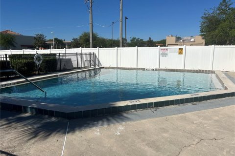 Copropriété à vendre à Orlando, Floride: 2 chambres, 104.52 m2 № 1574062 - photo 9