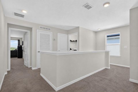Casa en venta en Kissimmee, Florida, 4 dormitorios, 211.07 m2 № 2222215 - foto 6