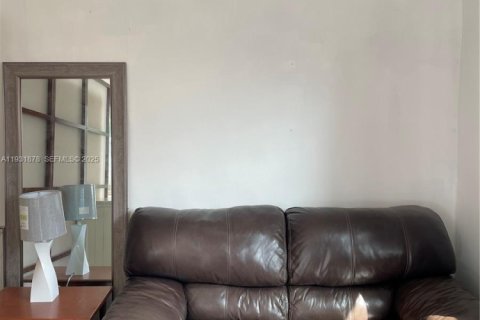 Apartment in Miami Beach, Florida 1 bedroom, 37.16 sq.m. № 1990238 - photo 3