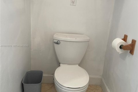 Apartment in Miami Beach, Florida 1 bedroom, 37.16 sq.m. № 1990238 - photo 8