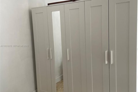 Apartment in Miami Beach, Florida 1 bedroom, 37.16 sq.m. № 1990238 - photo 5