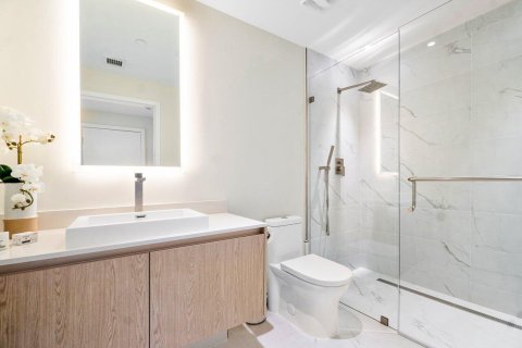 Condo in Riviera Beach, Florida, 2 bedrooms  № 2158345 - photo 15