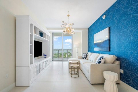 Condo in Riviera Beach, Florida, 2 bedrooms  № 2158345 - photo 16