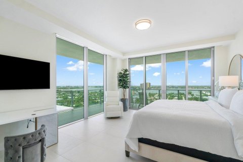 Condo in Riviera Beach, Florida, 2 bedrooms  № 2158345 - photo 10