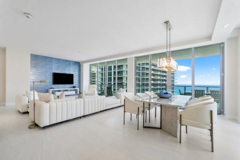 Condo in Riviera Beach, Florida, 2 bedrooms  № 2158345 - photo 17