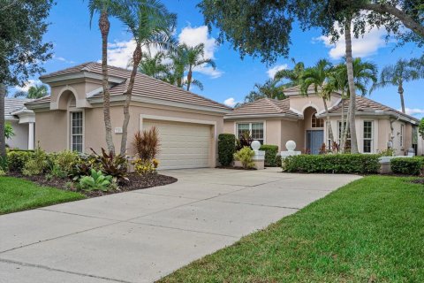 House in University Park, Florida 2 bedrooms, 143.35 sq.m. № 1815744 - photo 4