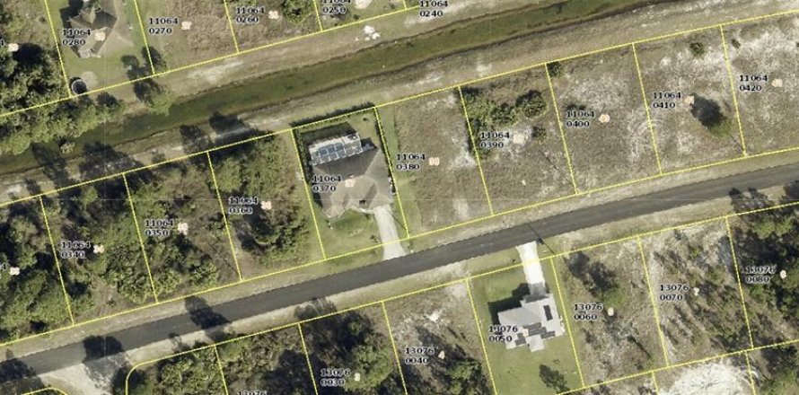 Terreno en Lehigh Acres, Florida № 2161146