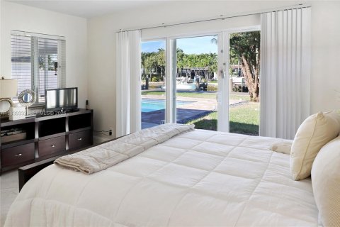 Villa ou maison à louer à Fort Lauderdale, Floride: 3 chambres, 122.63 m2 № 1996607 - photo 16