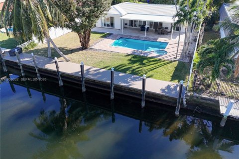 Villa ou maison à Fort Lauderdale, Floride 3 chambres, 122.63 m2 № 1996607