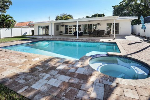 Villa ou maison à louer à Fort Lauderdale, Floride: 3 chambres, 122.63 m2 № 1996607 - photo 30
