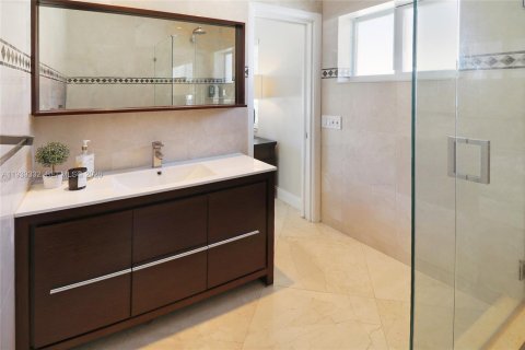 Villa ou maison à louer à Fort Lauderdale, Floride: 3 chambres, 122.63 m2 № 1996607 - photo 18