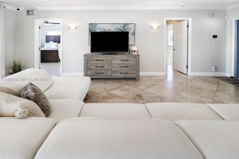 Villa ou maison à louer à Fort Lauderdale, Floride: 3 chambres, 122.63 m2 № 1996607 - photo 7