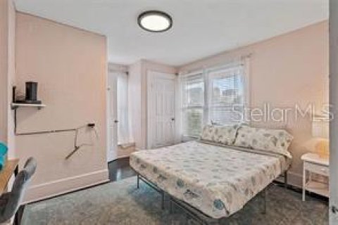 Commercial property in Saint Petersburg, Florida 140.28 sq.m. № 2379110 - photo 22
