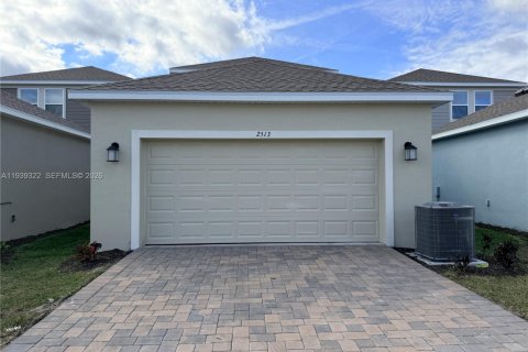 Villa ou maison à louer à Kissimmee, Floride: 4 chambres № 1996597 - photo 13