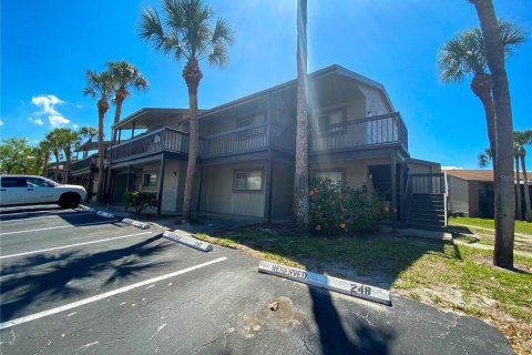 Copropriété à louer à Tampa, Floride: 2 chambres, 99.22 m2 № 1826394 - photo 1