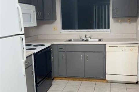 Copropriété à louer à Tampa, Floride: 2 chambres, 99.22 m2 № 1826394 - photo 8