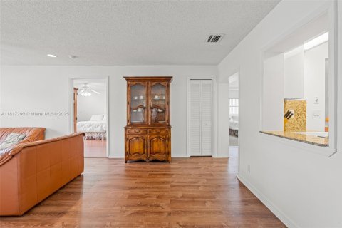 Villa ou maison à vendre à Plantation, Floride: 3 chambres, 176.33 m2 № 1774280 - photo 17