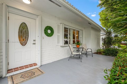 Villa ou maison à vendre à Plantation, Floride: 3 chambres, 176.33 m2 № 1774280 - photo 4