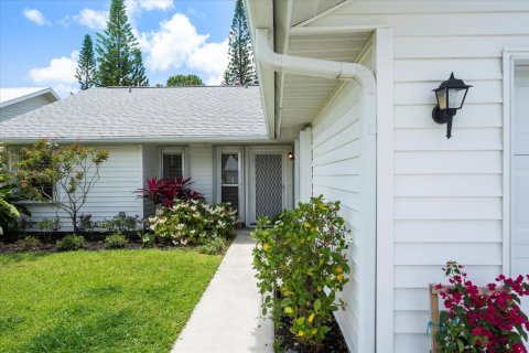 Villa ou maison à vendre à Stuart, Floride: 2 chambres, 124.86 m2 № 2082362 - photo 4
