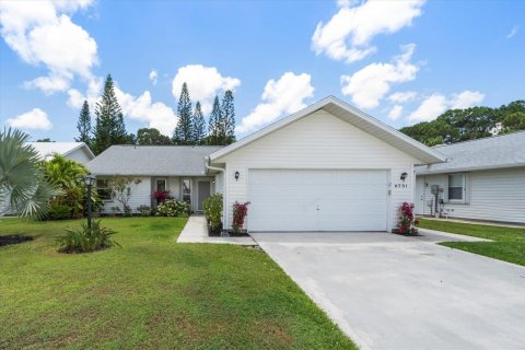Villa ou maison à vendre à Stuart, Floride: 2 chambres, 124.86 m2 № 2082362 - photo 3