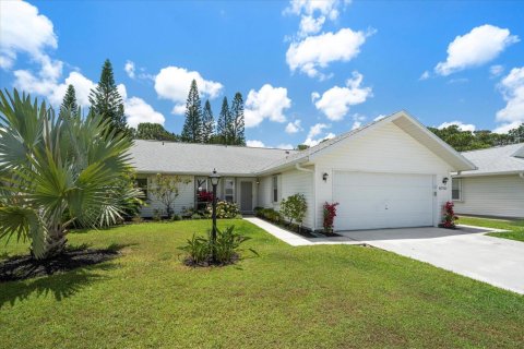 Villa ou maison à vendre à Stuart, Floride: 2 chambres, 124.86 m2 № 2082362 - photo 2
