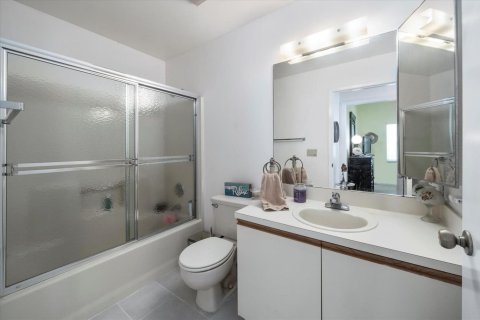 Villa ou maison à vendre à Stuart, Floride: 2 chambres, 124.86 m2 № 2082362 - photo 18
