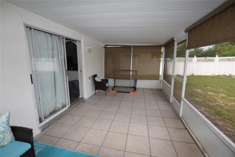 House in Clermont, Florida 4 bedrooms, 197.7 sq.m. № 2393985 - photo 6