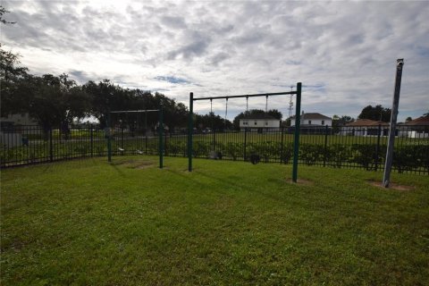 House in Clermont, Florida 4 bedrooms, 197.7 sq.m. № 2393985 - photo 15