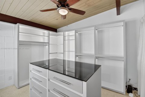 House in Fort Lauderdale, Florida 1 bedroom, 112.5 sq.m. № 1944195 - photo 17