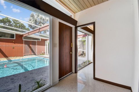 House in Fort Lauderdale, Florida 1 bedroom, 112.5 sq.m. № 1944195 - photo 5