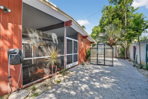 House in Fort Lauderdale, Florida 1 bedroom, 112.5 sq.m. № 1944195 - photo 29