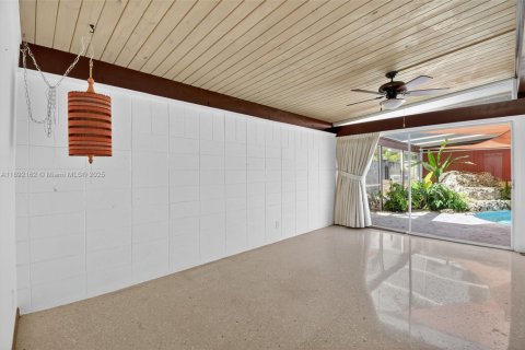 House in Fort Lauderdale, Florida 1 bedroom, 112.5 sq.m. № 1944195 - photo 23