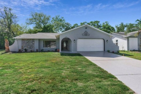 Villa ou maison à vendre à Hudson, Floride: 3 chambres, 141.21 m2 № 1602444 - photo 1