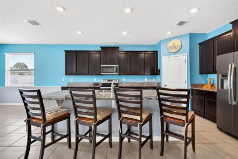House in Spring Hill, Florida 4 bedrooms, 237.55 sq.m. № 2201615 - photo 13