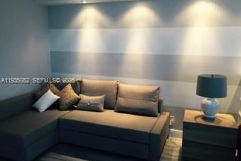 Condominio en venta en Aventura, Florida, 2 dormitorios, 103.31 m2 № 2035830 - foto 13