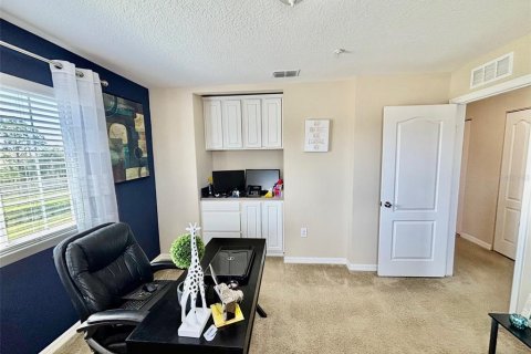 Townhouse in Orlando, Florida 3 bedrooms, 168.52 sq.m. № 2114450 - photo 22