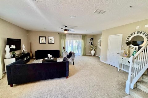 Townhouse in Orlando, Florida 3 bedrooms, 168.52 sq.m. № 2114450 - photo 9