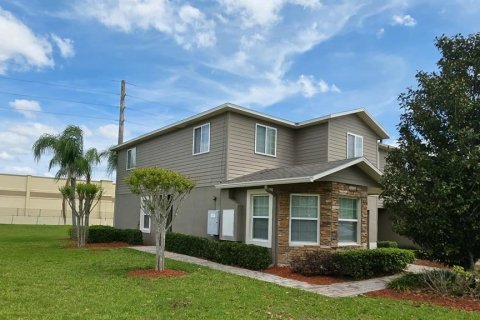 Townhouse in Orlando, Florida 3 bedrooms, 168.52 sq.m. № 2114450 - photo 2