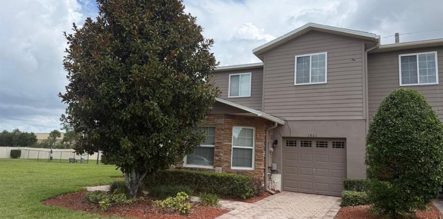 Townhouse in Orlando, Florida 3 bedrooms, 168.52 sq.m. № 2114450
