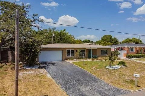 Villa ou maison à louer à Seminole, Floride: 2 chambres, 125.51 m2 № 1903880 - photo 4