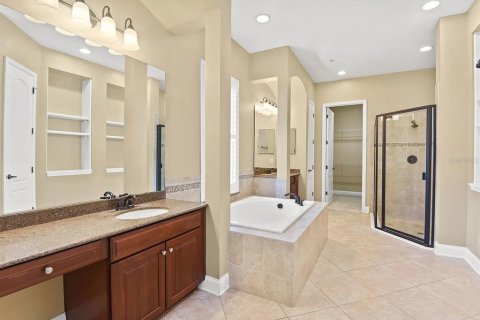 Casa en alquiler en Orlando, Florida, 4 dormitorios, 334.17 m2 № 1840397 - foto 10