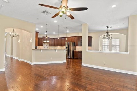 Casa en alquiler en Orlando, Florida, 4 dormitorios, 334.17 m2 № 1840397 - foto 4