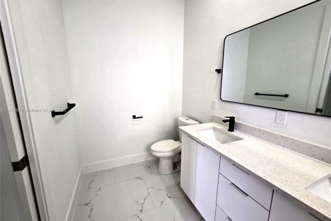Villa ou maison à vendre à Cape Coral, Floride: 4 chambres № 1922152 - photo 8