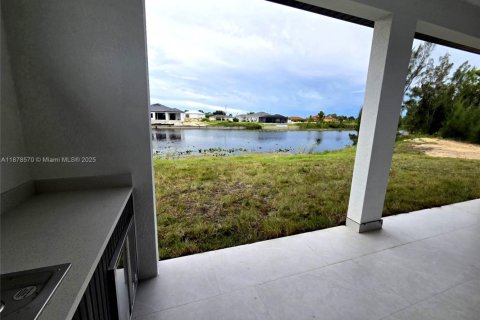 Villa ou maison à vendre à Cape Coral, Floride: 4 chambres № 1922152 - photo 15